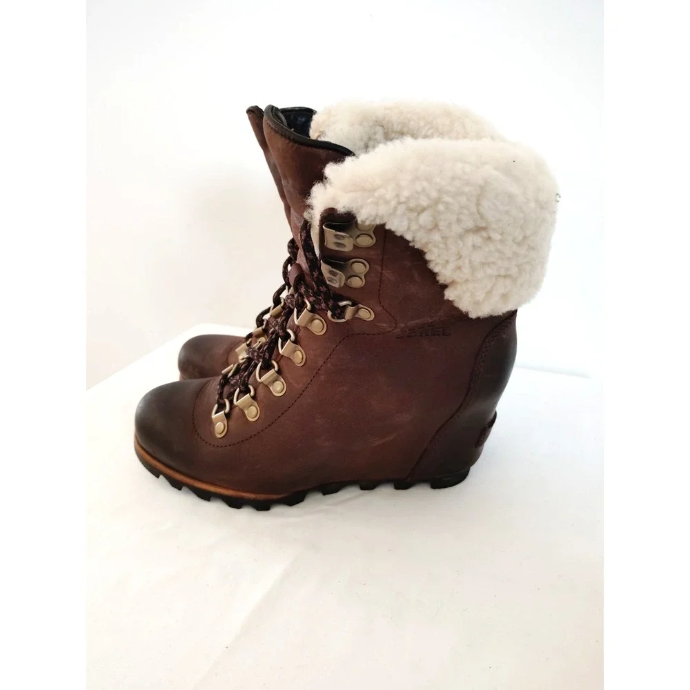 Sorel Women's 5.5 Joan of Arctic Wedge Lexie Brown Leather Fur Lined Waterproof